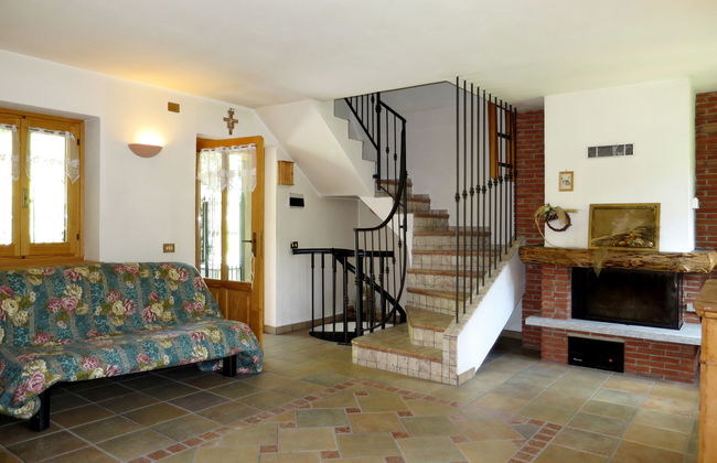 Casa de 3 quartos em Porto Valtravaglia com jardim e terraço - Foto 5