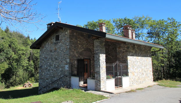 Casa de 3 quartos em Porto Valtravaglia com jardim e terraço - Foto 2