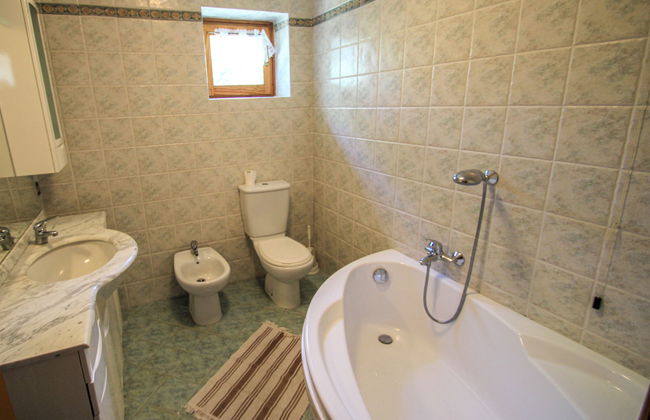 Casa de 3 quartos em Porto Valtravaglia com jardim e terraço - Foto 16