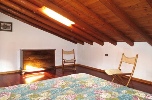 Foto 13 - Casa de 3 habitaciones en Porto Valtravaglia con jardín y vistas a la montaña