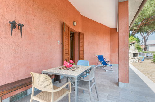 Photo 4 - 2 bedroom Apartment in Capoliveri with swimming pool and garden