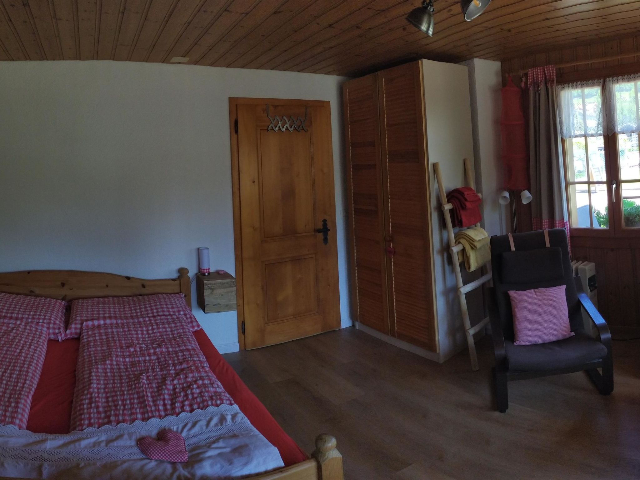 Foto 9 - Apartment mit 1 Schlafzimmer in Spiez