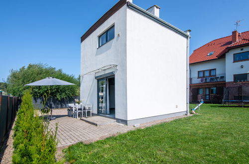Foto 19 - Casa de 2 quartos em Mielno com jardim e terraço
