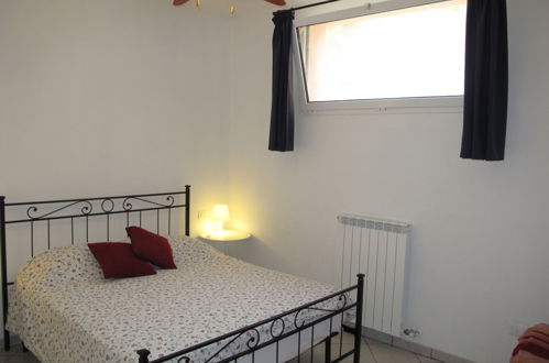 Photo 16 - 1 bedroom Apartment in Imperia with garden and terrace