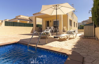 Photo 1 - Maison de 3 chambres à Deltebre avec piscine privée et terrasse