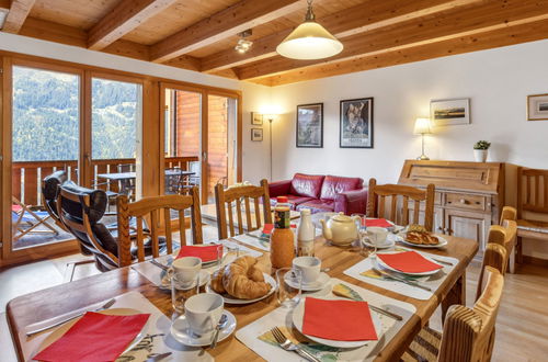 Photo 1 - 4 bedroom Apartment in Lauterbrunnen with garden