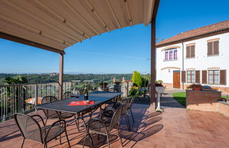 Photo 1 - 3 bedroom Apartment in Cossombrato with swimming pool and garden