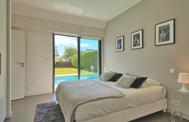 Casa de 4 quartos em Arzon com piscina privada e jardim - Foto 13