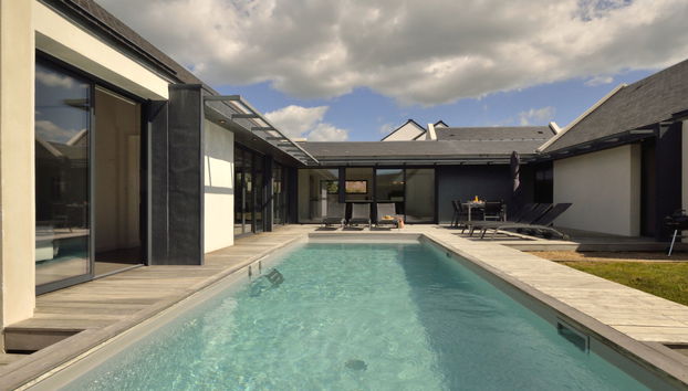 Casa de 4 quartos em Arzon com piscina privada e jardim - Foto 4
