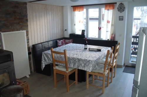 Photo 14 - 3 bedroom Apartment in Saas-Almagell