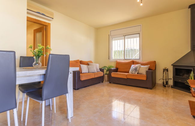 Casa de 4 quartos em Deltebre com piscina privada e jardim - Foto 3