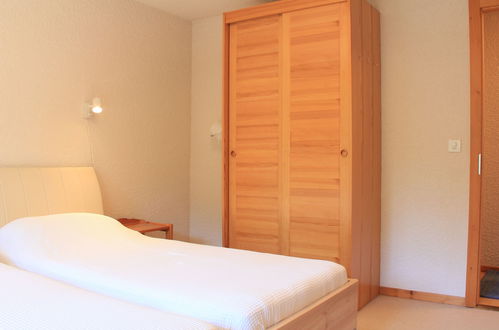 Foto 25 - Apartamento de 2 quartos em Ollon com sauna e vista para a montanha