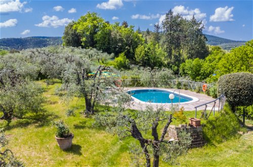 Foto 46 - Haus mit 3 Schlafzimmern in San Gimignano mit privater pool und garten
