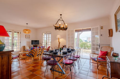 Foto 4 - Casa con 4 camere da letto a Sainte-Maxime con terrazza e vista mare