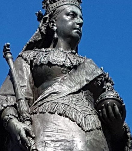 Foto de Recorrido a pie por las colinas, plazas y parques