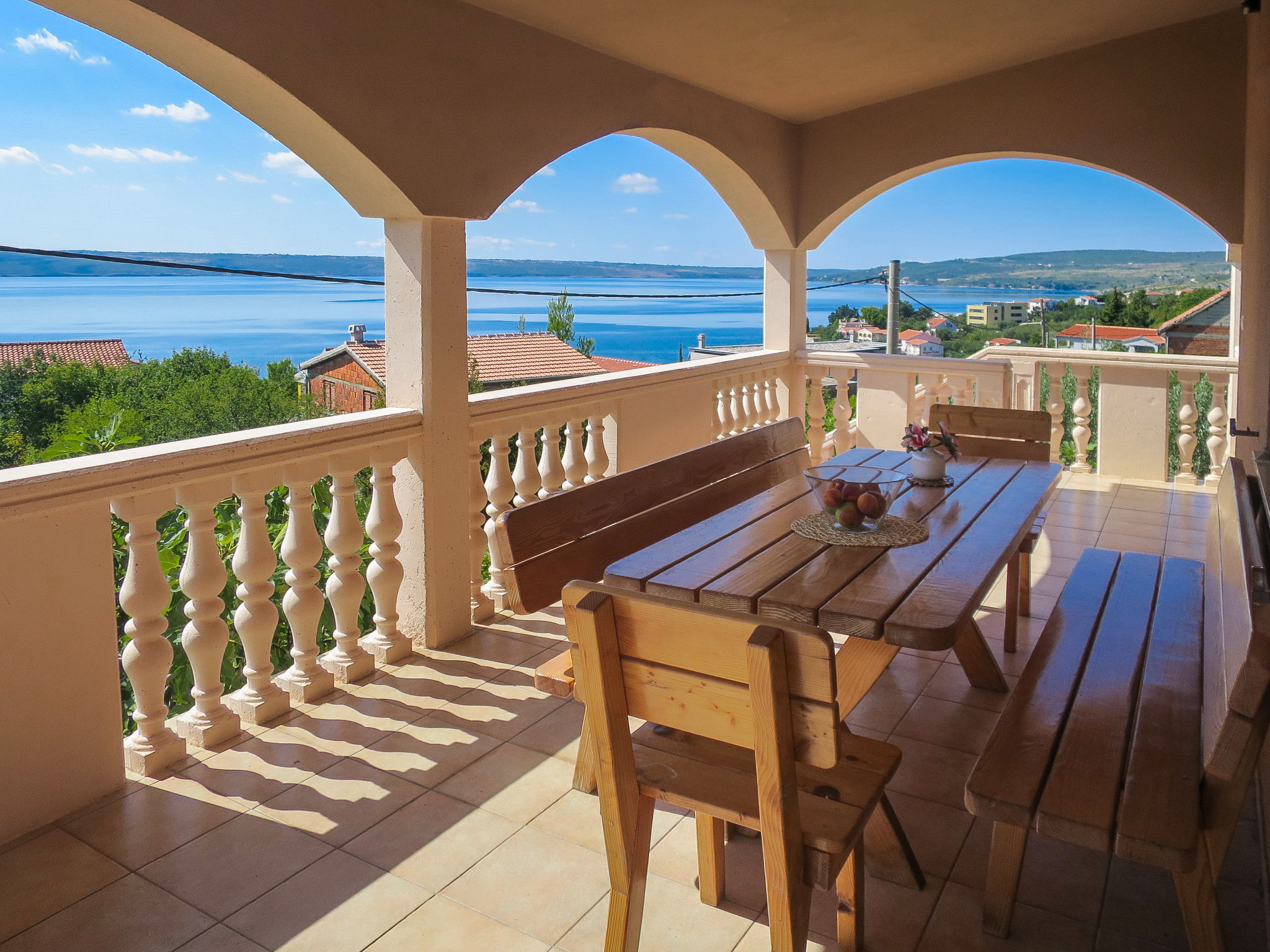 Foto 2 - Casa de 6 habitaciones en Jasenice con terraza y vistas al mar