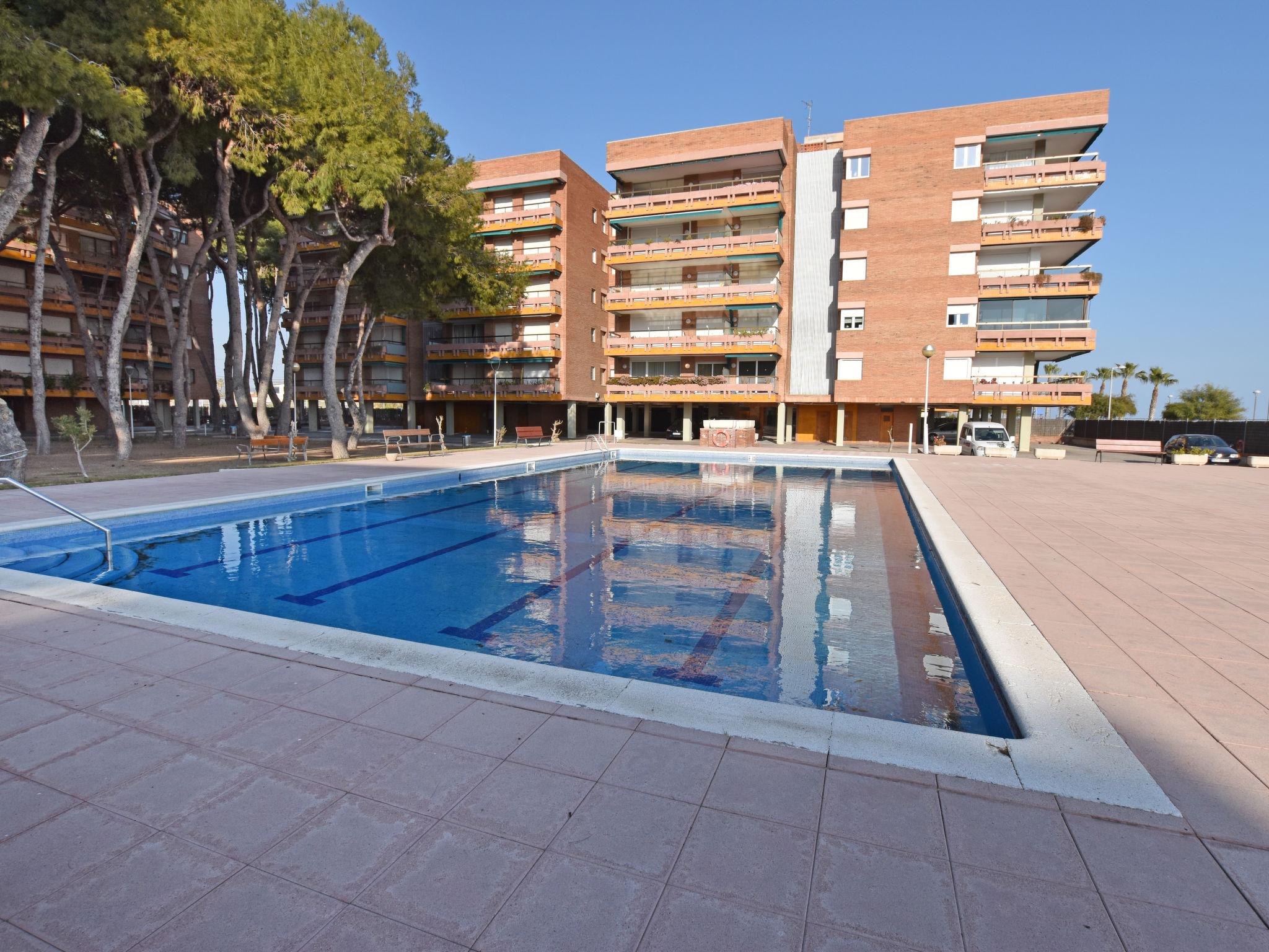 Foto 3 - Appartamento con 2 camere da letto a Torredembarra con piscina e vista mare