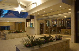 Photo 3 - Senator Hotel Apts