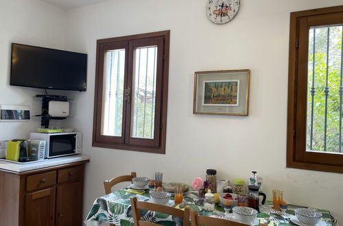 Photo 13 - 2 bedroom Apartment in Cipressa with garden