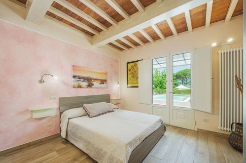 Foto 19 - Casa con 3 camere da letto a Camaiore con piscina privata e vista mare