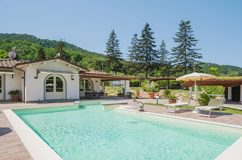 Foto 30 - Casa con 3 camere da letto a Camaiore con piscina privata e giardino