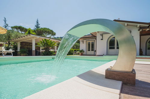 Photo 32 - Maison de 3 chambres à Camaiore avec piscine privée et vues à la mer