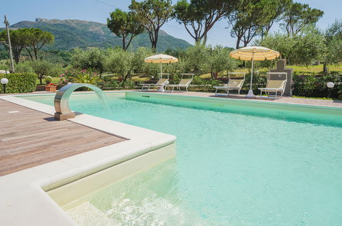 Foto 31 - Casa de 3 quartos em Camaiore com piscina privada e jardim