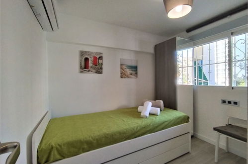 Foto 15 - Appartamento con 3 camere da letto a Benidorm con piscina e vista mare