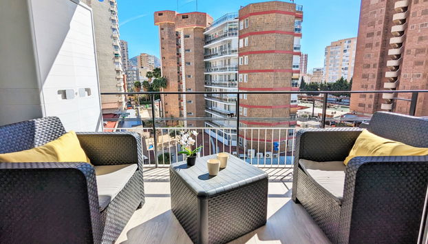 Apartamento de 3 quartos em Benidorm com piscina e terraço - Foto 2