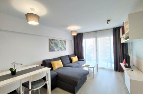 Foto 3 - Apartamento de 3 habitaciones en Benidorm con piscina y vistas al mar