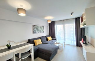 Photo 3 - 3 bedroom Apartment in Benidorm with swimming pool and sea view