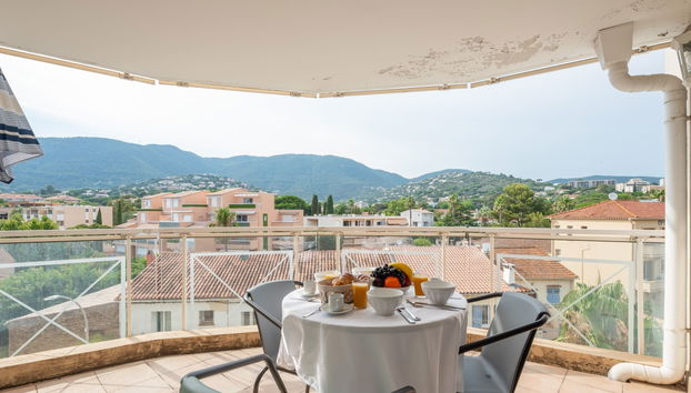 Apartamento de 2 quartos em Cavalaire-sur-Mer com terraço - Foto 4