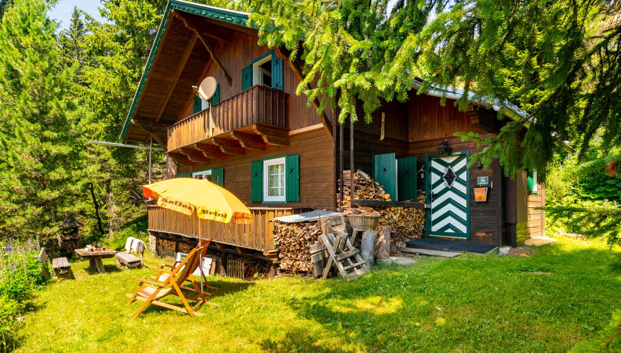 5 bedroom House in Thurn with garden - Photo 1