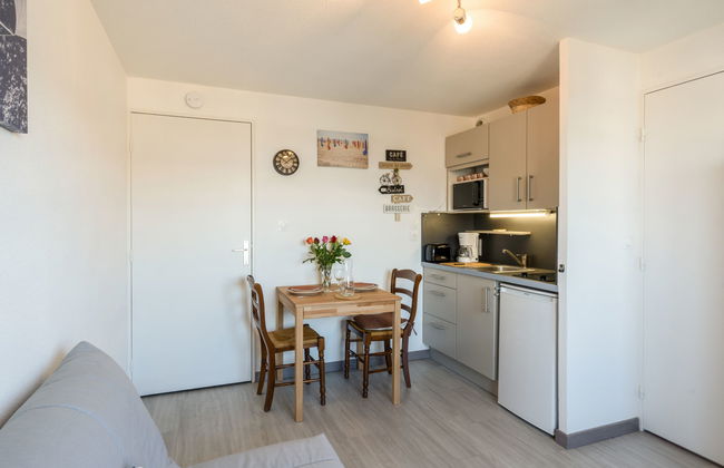 2 bedroom Apartment in Villers-sur-Mer - Photo 3