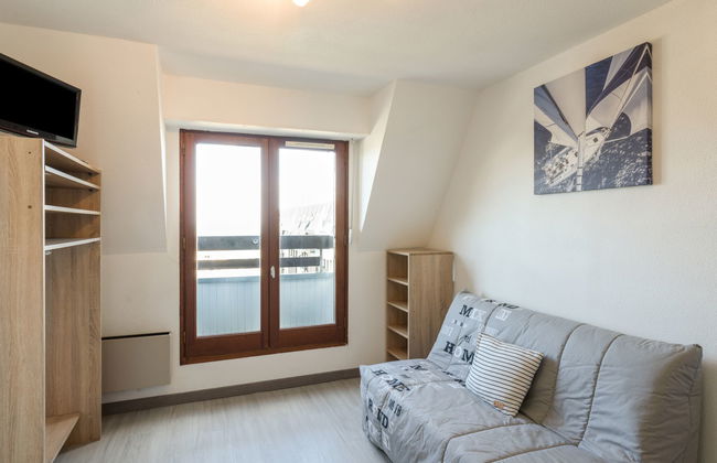 2 bedroom Apartment in Villers-sur-Mer - Photo 9
