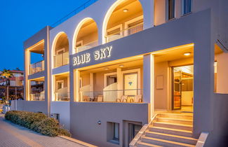Foto 3 - Blue Sky Apartments
