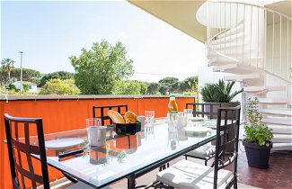 Foto 2 - Appartamento con 1 camera da letto a Saint-Tropez con piscina e vista mare