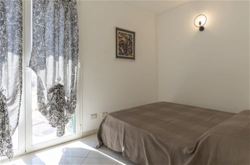 Foto 14 - Appartamento con 2 camere da letto a San Bartolomeo al Mare con giardino e vista mare