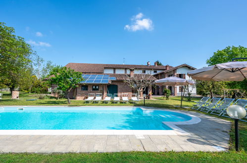 Foto 1 - Casa con 4 camere da letto a Basaluzzo con piscina privata e giardino