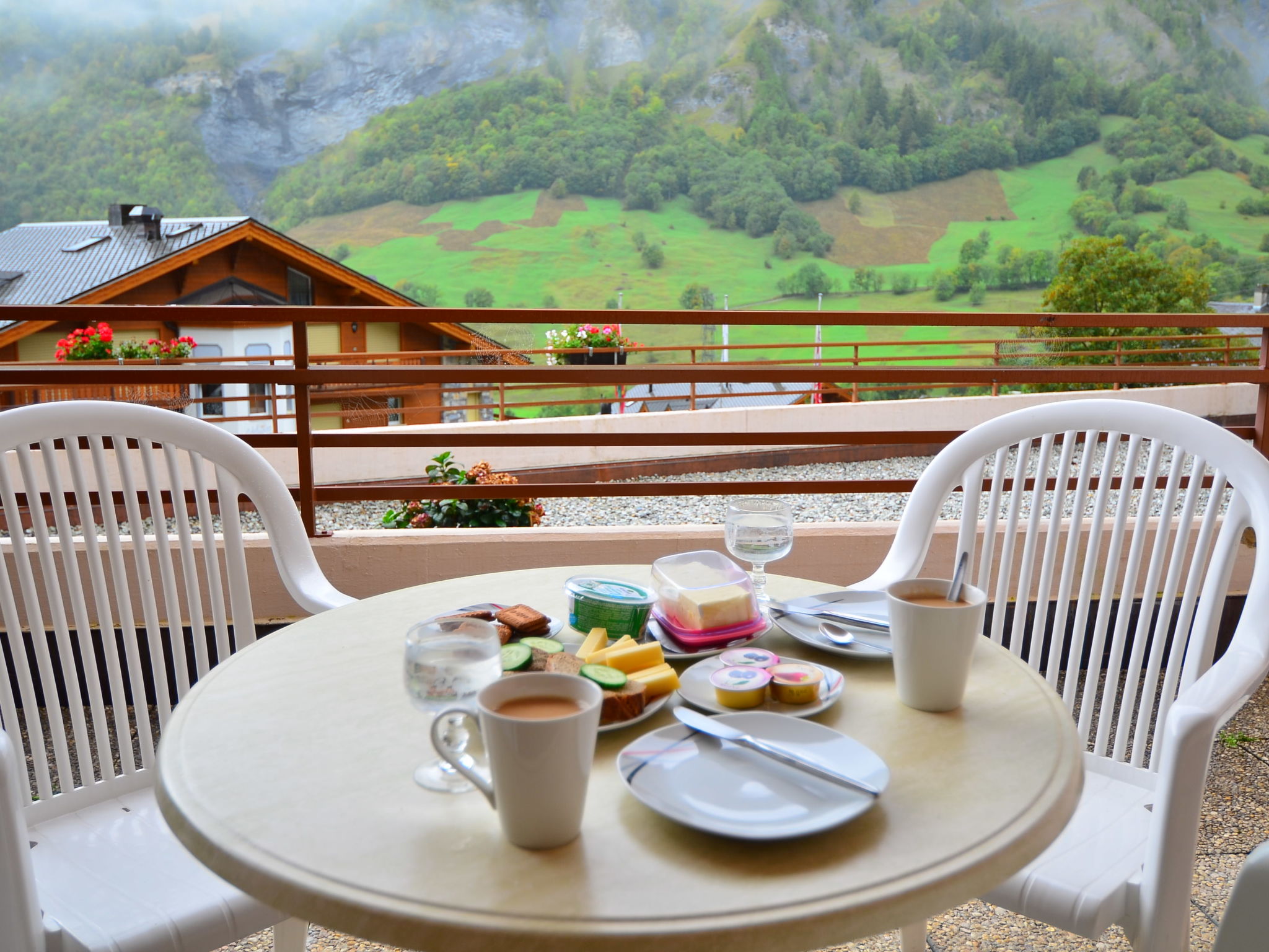 Foto 1 - Appartamento con 1 camera da letto a Leukerbad con terrazza e vista sulle montagne