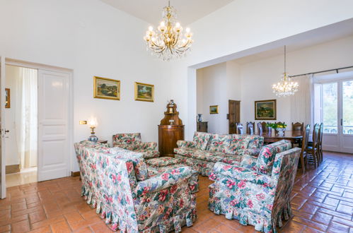 Foto 50 - Casa de 9 habitaciones en Crespina Lorenzana con piscina privada y jardín