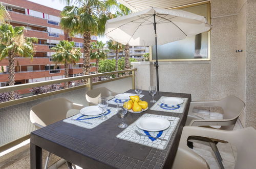 Photo 14 - 1 bedroom Apartment in Salou with swimming pool and garden