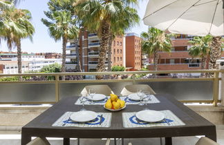 Photo 2 - 1 bedroom Apartment in Salou with swimming pool and sea view