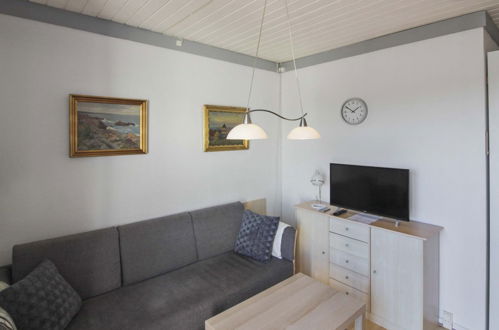 Photo 5 - 2 bedroom Apartment in Aakirkeby with swimming pool and terrace