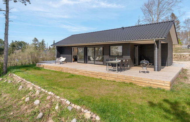 Casa de 4 quartos em Millinge com terraço e sauna - Foto 1