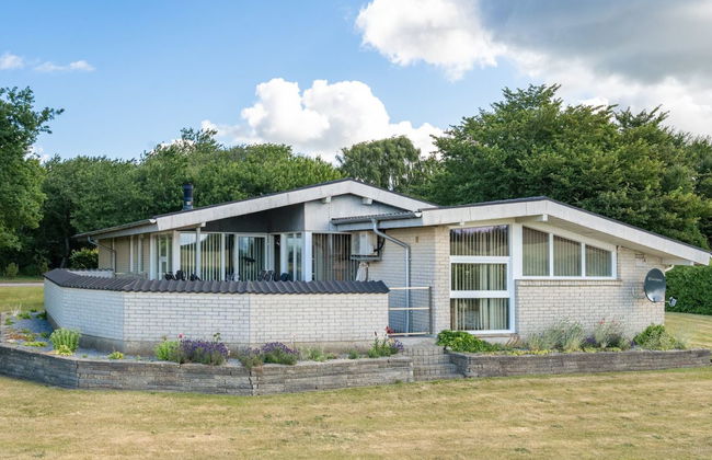 Casa de 4 quartos em Farsø com terraço - Foto 1