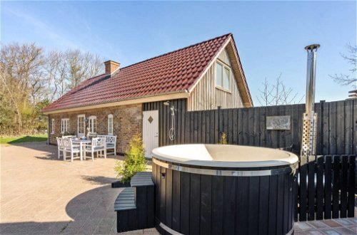 Photo 20 - 2 bedroom House in Ulfborg with terrace and hot tub