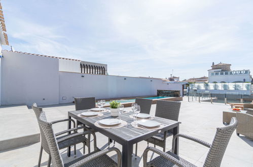 Foto 19 - Casa de 2 quartos em Castelló d'Empúries com piscina privada e vistas do mar