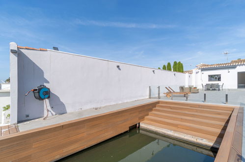 Foto 29 - Casa de 2 quartos em Castelló d'Empúries com piscina privada e vistas do mar