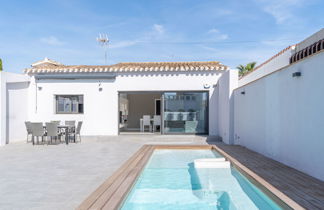 Photo 1 - Maison de 2 chambres à Castelló d'Empúries avec piscine privée et vues à la mer